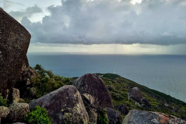 Hiking on Fitzroy island